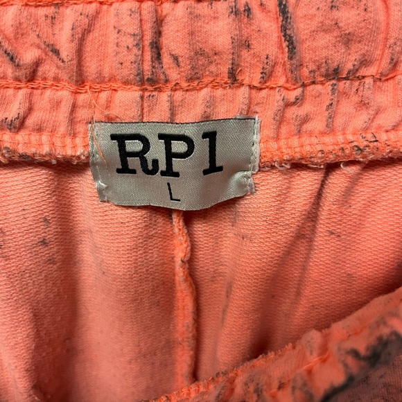 Men's Athletic Shorts in Orange. Large - Picture 4 of 5